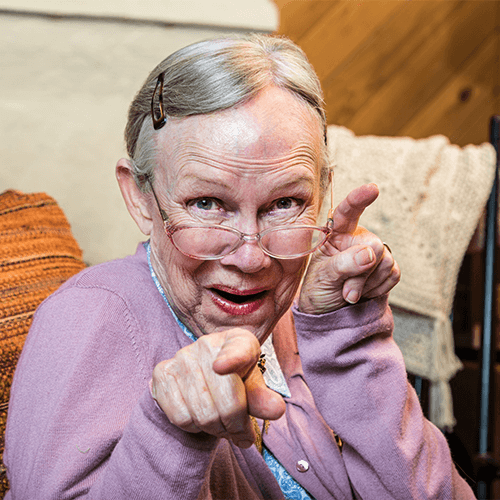 Ook jij hebt een liedje over een jenever drinkende vrouw aan je kinderen geleerd